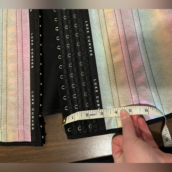 Luxx Curves Waist Trainer 3xl With 4 Clip Extenders - Picture 8 of 15